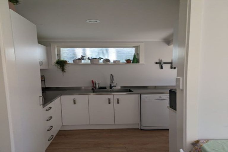 Photo of property in 28 Weld Street, Wadestown, Wellington, 6012