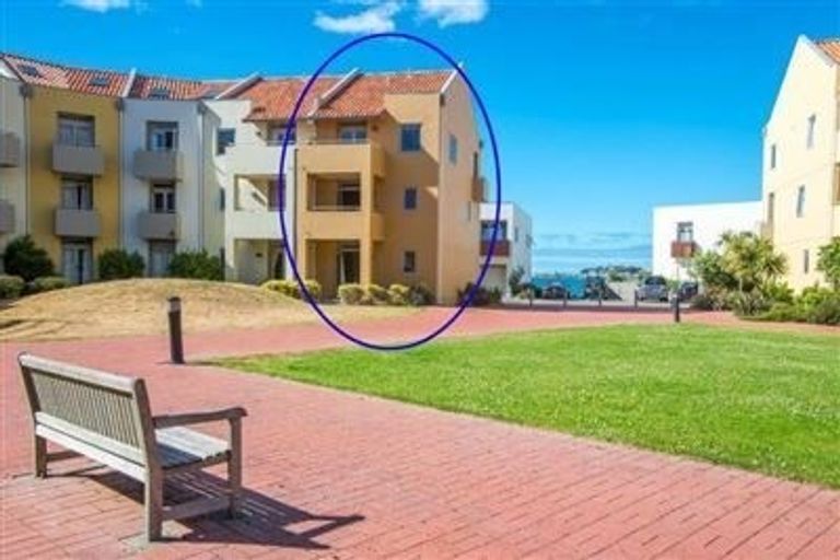 Photo of property in Marrakech Cafe, 73/305 Evans Bay Parade, Hataitai, Wellington, 6021