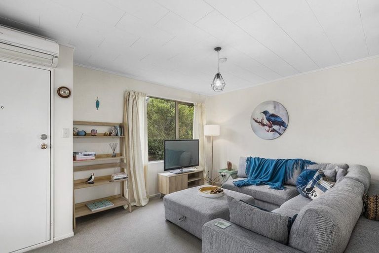 Photo of property in 27a Penryn Drive, Camborne, Porirua, 5026