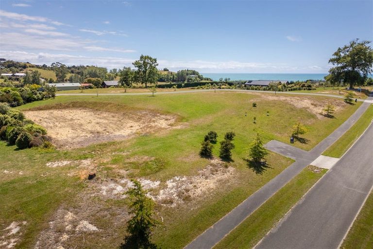 Photo of property in 17 Deck Road, Tasman, 7173