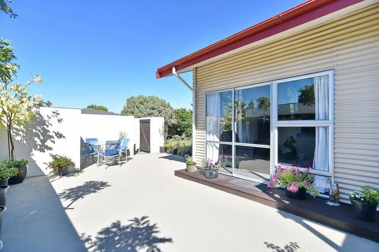 Photo of property in 15b Watson Place, Rangiora, 7400