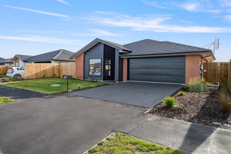 Photo of property in 14 Ned Place, Halswell, Christchurch, 8025