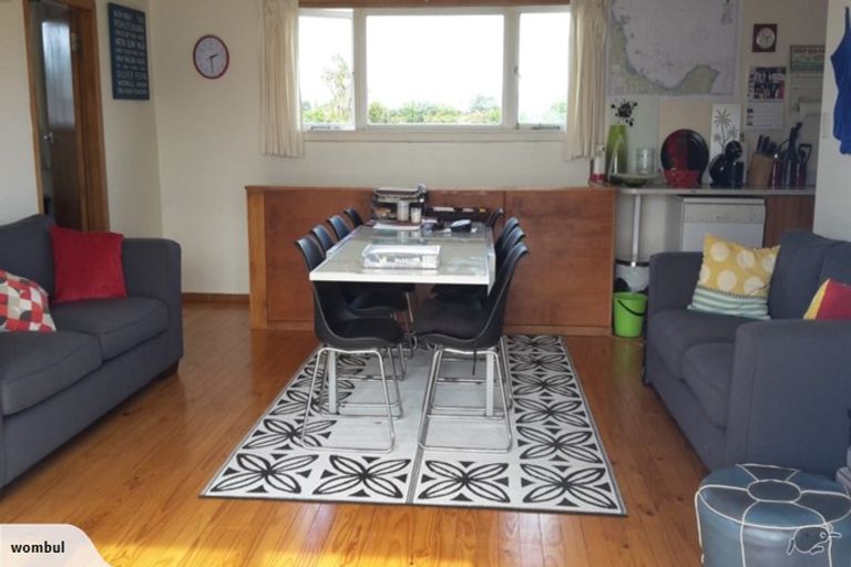Photo of property in 611 Beach Road, Whangamata, 3620