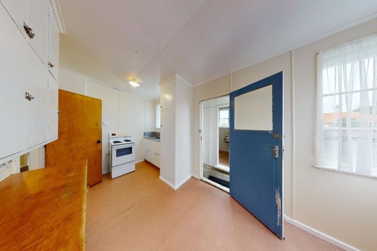 Photo of property in 95 Harper Street, Gonville, Whanganui, 4501