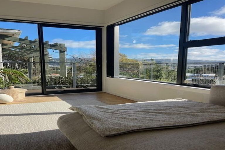 Photo of property in 31 Cavendish Square, Strathmore Park, Wellington, 6022