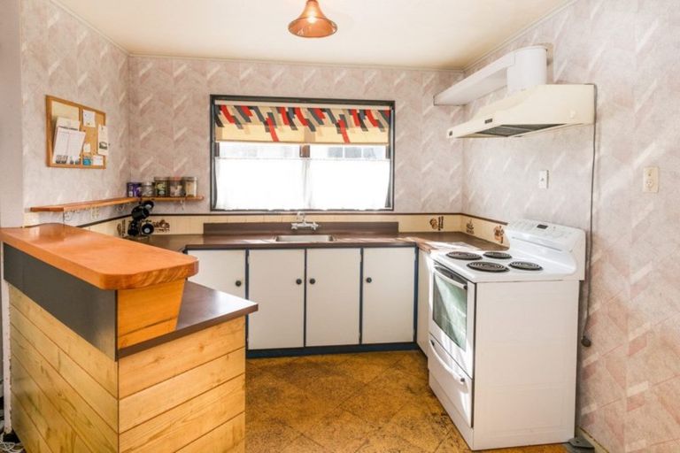 Photo of property in 23 Japonica Crescent, Ranui, Porirua, 5024