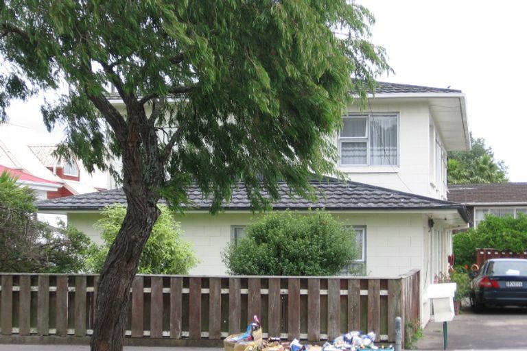 Photo of property in 3/19 Elm Street, Avondale, Auckland, 1026