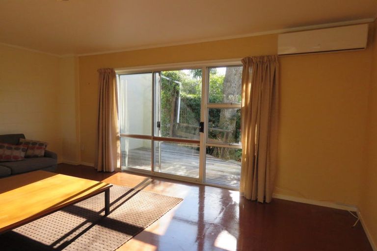 Photo of property in 21 Gilliam Street, New Lynn, Auckland, 0600
