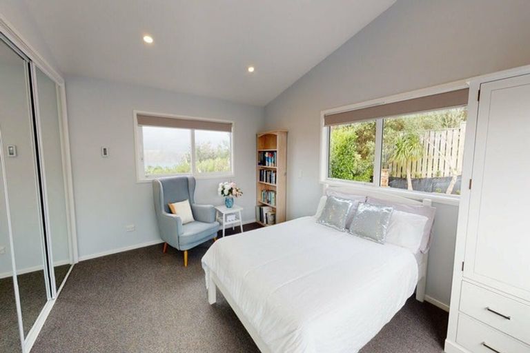 Photo of property in 9 Birkhall Grove, Strathmore Park, Wellington, 6022