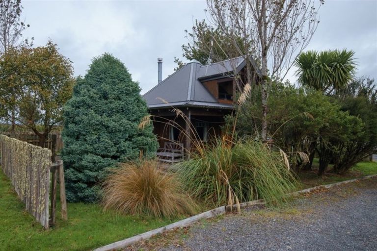Photo of property in 5 Mackenzie Street, National Park, Owhango, 3989