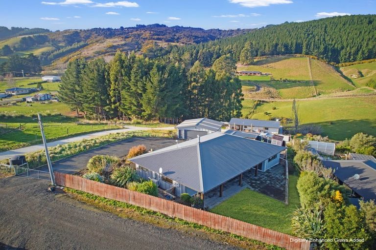 Photo of property in 13 Kingsgate Lane, Waihola, Milton, 9073