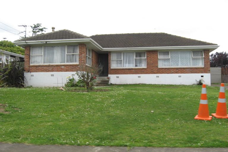 Photo of property in 36 Plumley Crescent, Mangere, Auckland, 2022