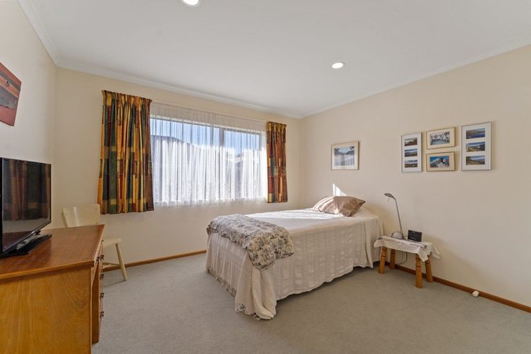 Photo of property in 117 Realm Drive, Paraparaumu, 5032