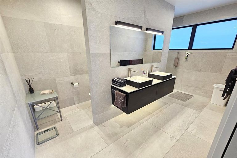 Photo of property in 112 Ti Kouka Crescent, Matarangi, Whitianga, 3592