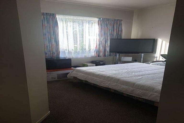 Photo of property in 121 Renown Road, Raumati South, Paraparaumu, 5032