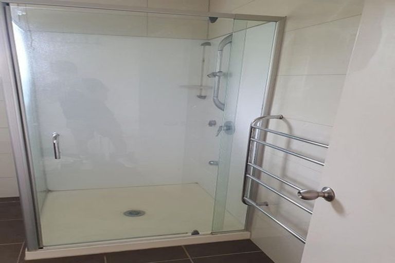 Photo of property in 28 Stanley Avenue, Milford, Auckland, 0620