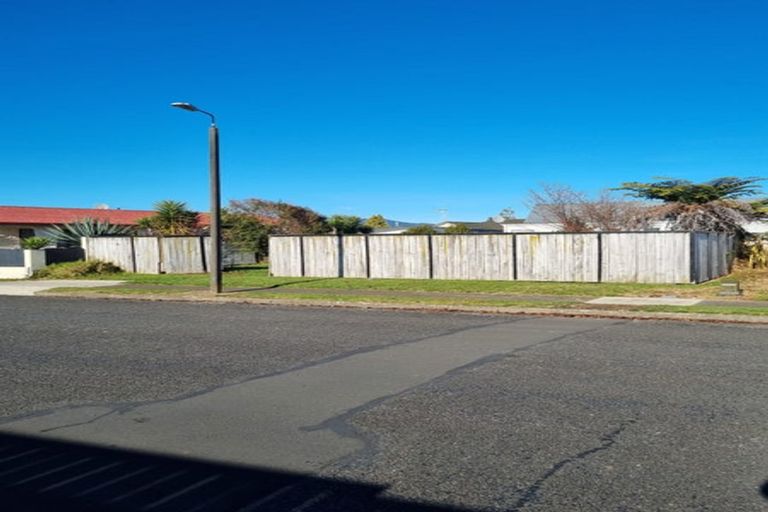 Photo of property in 2 Martin Harvey Street, Levin, 5510