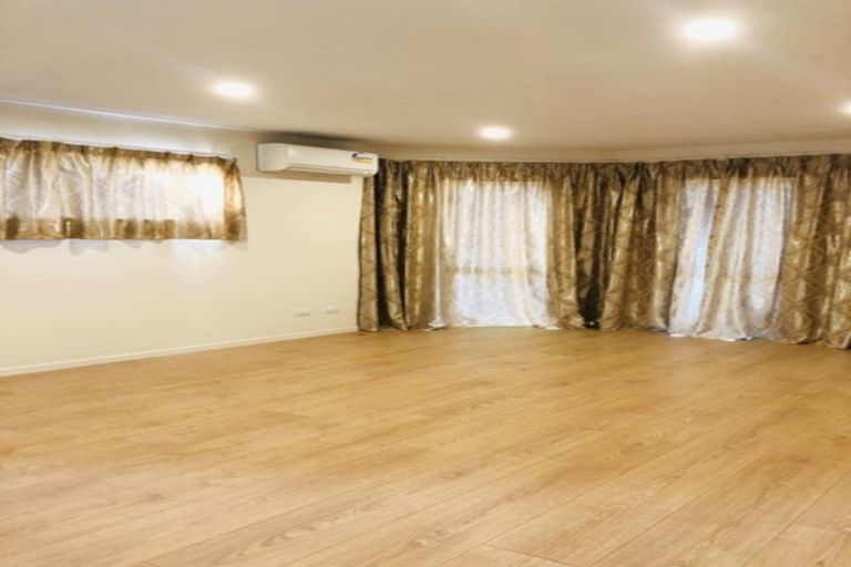 Photo of property in 14 Orchard Terrace, Riverhead, 0820