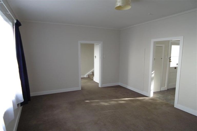 Photo of property in 27 Bulteel Street, New Plymouth, 4310