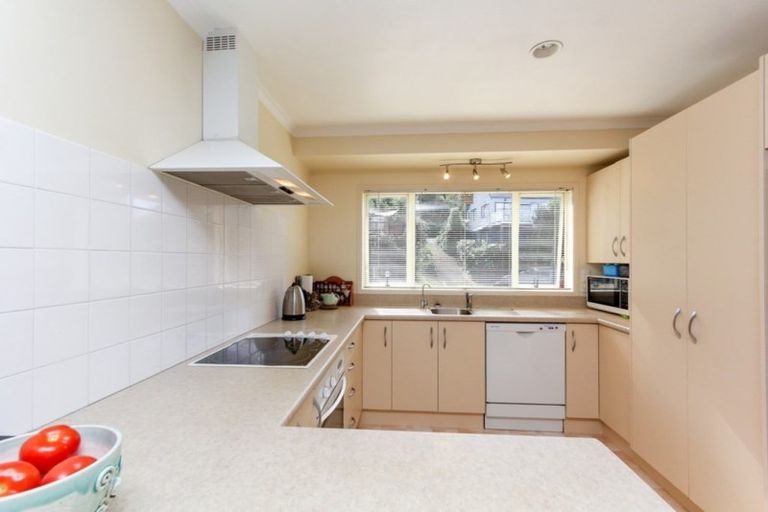 Photo of property in 16 Thames Street, Welbourn, New Plymouth, 4310