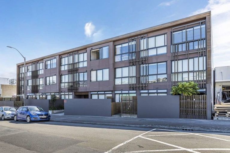Photo of property in Vedado Apartments, 307/41 Hopper Street, Mount Cook, Wellington, 6011