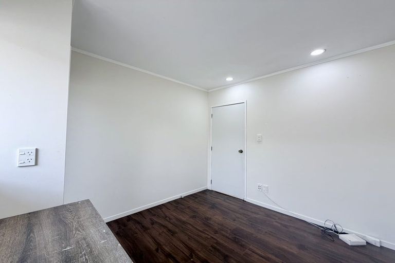 Photo of property in 30 Meadway, Sunnyhills, Auckland, 2010