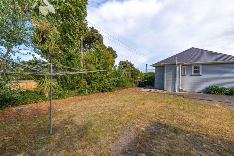 Photo of property in 113 Bowhill Road, New Brighton, Christchurch, 8083