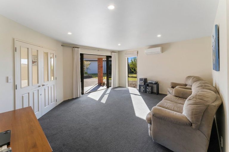 Photo of property in 10 Lobank Place, Richmond, 7020