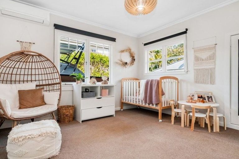 Photo of property in 94 Fourth Avenue, Woodhill, Whangarei, 0110