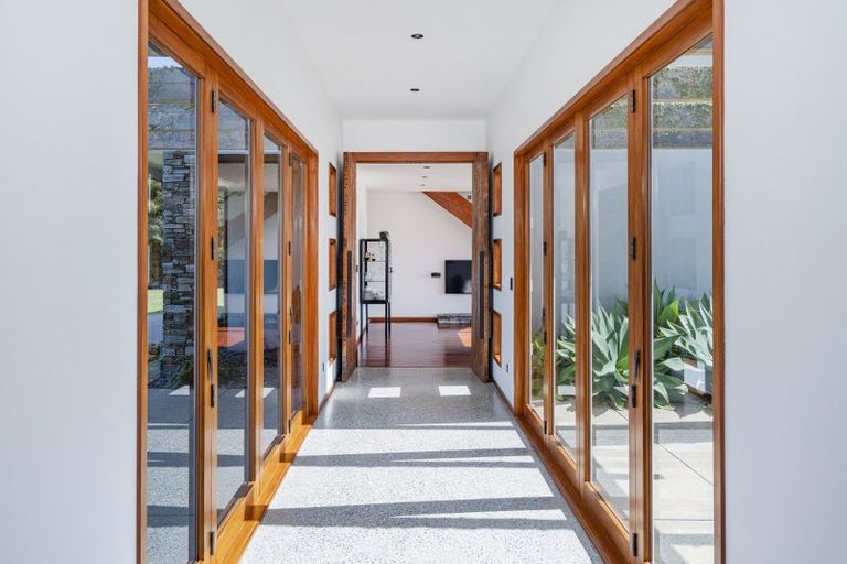 Photo of property in 68 Kanuka Rise, Albert Town, Wanaka, 9305