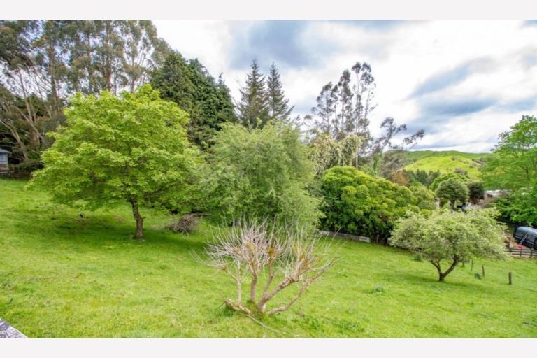 Photo of property in 34 Ameku Road, Raetihi, 4632