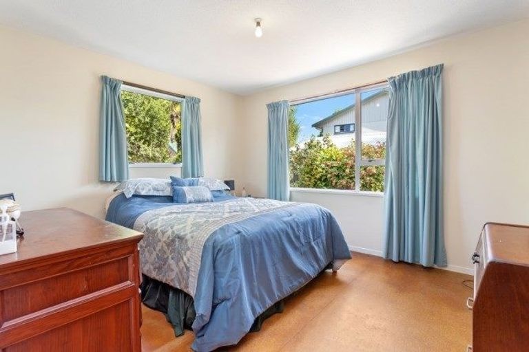 Photo of property in 4 Seneca Place, Burwood, Christchurch, 8083
