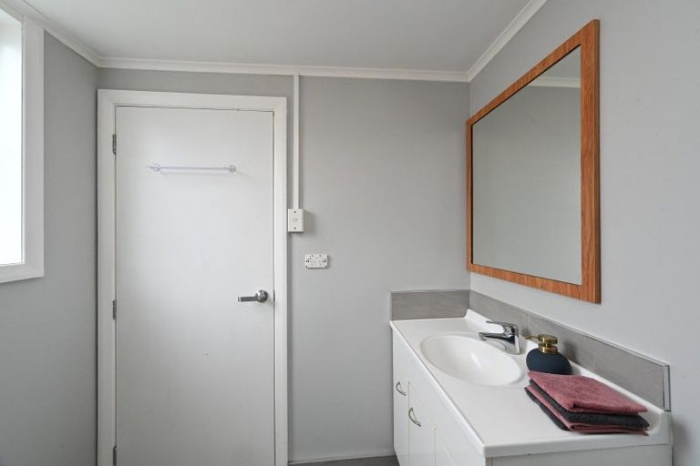 Photo of property in 37 Constable Crescent, Onekawa, Napier, 4110