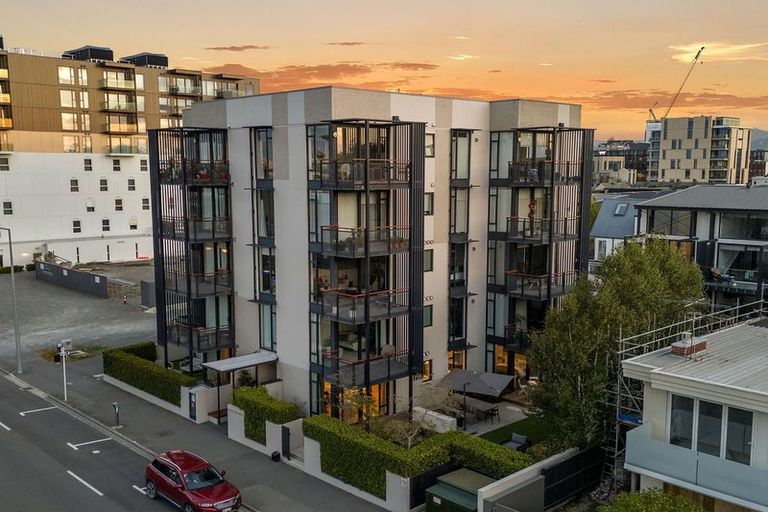 Photo of property in 1/50 Kilmore Street, Christchurch Central, Christchurch, 8013