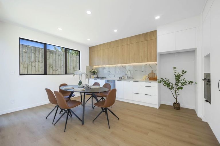 Photo of property in 744b East Coast Road, Pinehill, Auckland, 0630