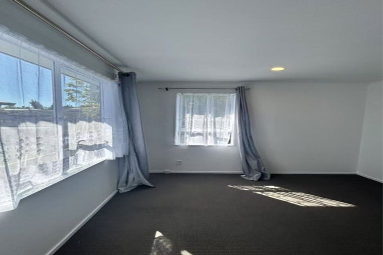 Photo of property in 2/38 Borich Road, Sunnyvale, Auckland, 0612