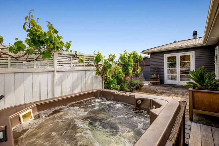 Photo of property in 120 Parkhurst Road, Parakai, 0830