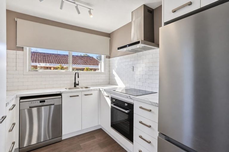 Photo of property in 73 Wingate Street, Redwood, Christchurch, 8051