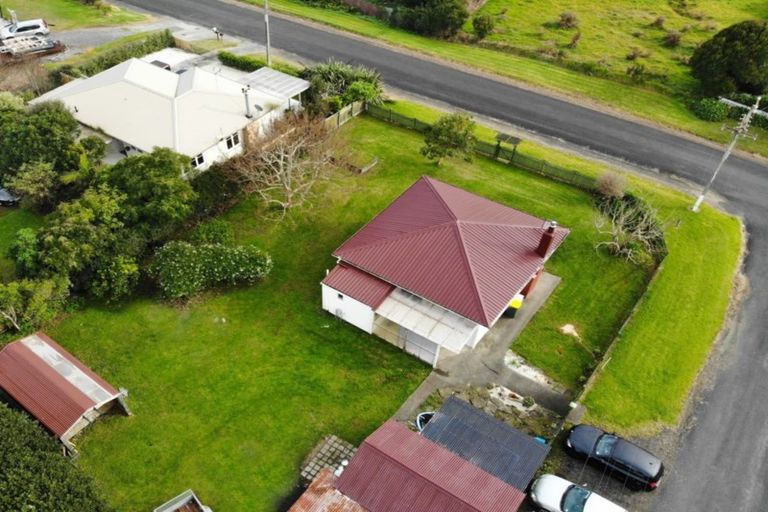 Photo of property in 2 Second Avenue, Glenbrook, Waiuku, 2681