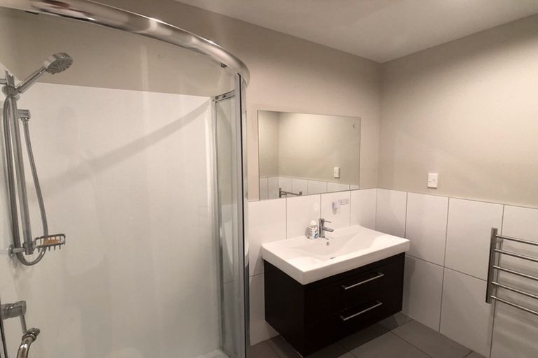 Photo of property in 3/45a Swanson Road, Henderson, Auckland, 0610