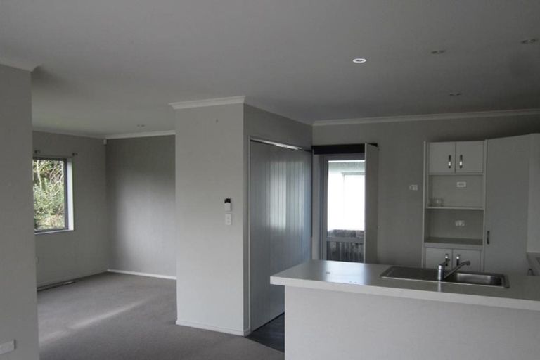 Photo of property in 2 Sunrise Avenue, Owhata, Rotorua, 3010