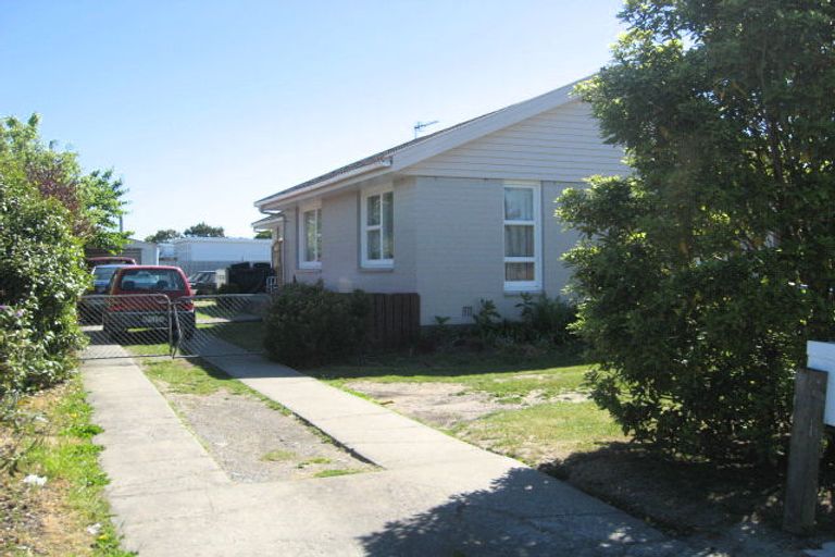 Photo of property in 144 Northcote Road, Northcote, Christchurch, 8052