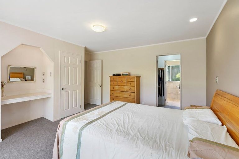 Photo of property in 82 Gary Road, Peka Peka, Otaki, 5581