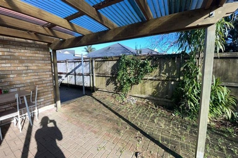 Photo of property in 6 Blackwood Drive, Wattle Downs, Auckland, 2103