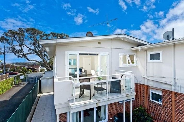 Photo of property in 6/241 Hurstmere Road, Takapuna, Auckland, 0622