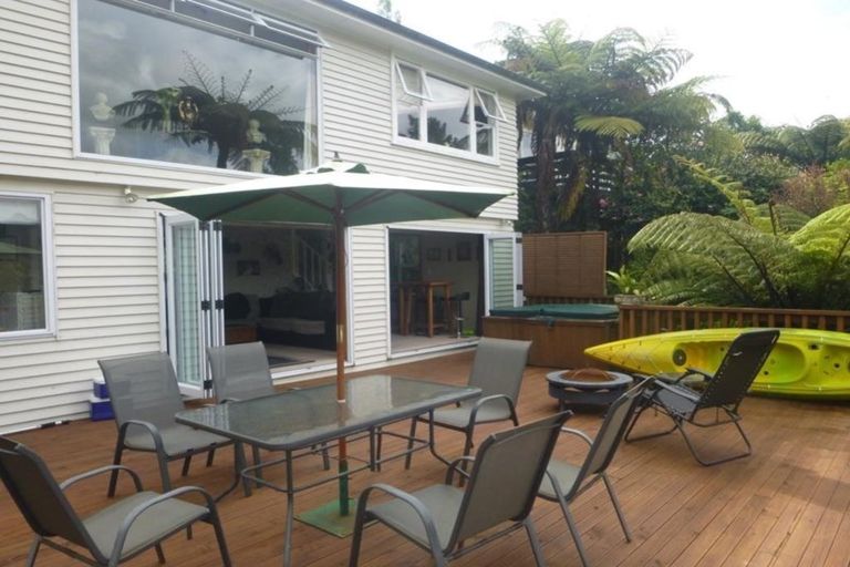 Photo of property in 57 Wyndham Road, Pinehaven, Upper Hutt, 5019