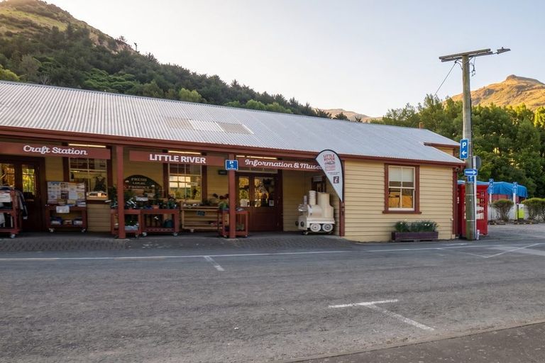Photo of property in 4217 Christchurch Akaroa Road, Little River, 7591