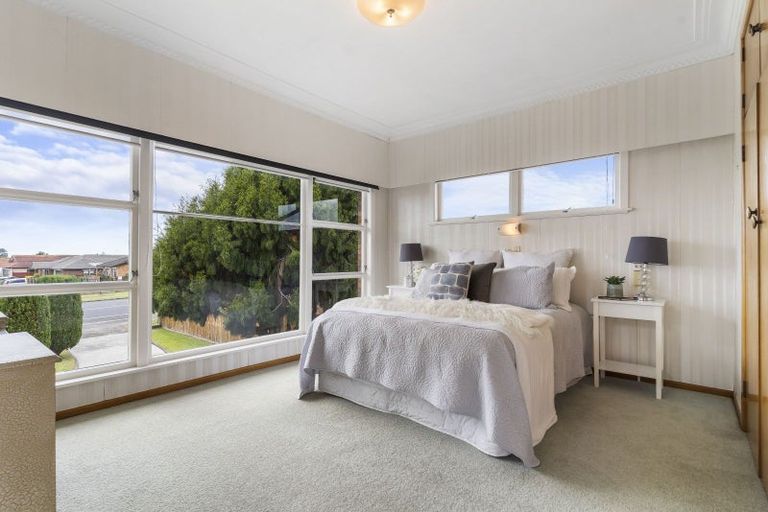 Photo of property in 100 Palmers Road, Clendon Park, Auckland, 2103