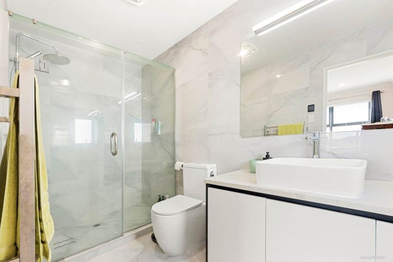 Photo of property in 118 Mcquoids Road, Flat Bush, Auckland, 2019