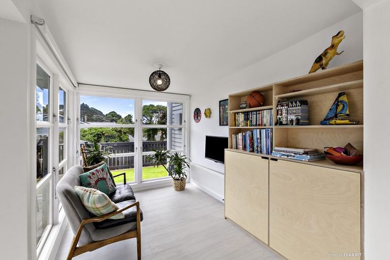 Photo of property in 28 Eden Street, Island Bay, Wellington, 6023